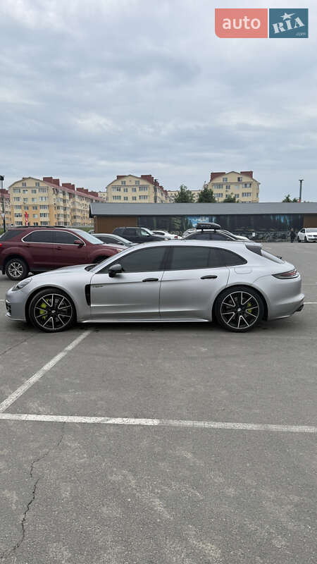 Универсал Porsche Panamera 2018 в Киеве
