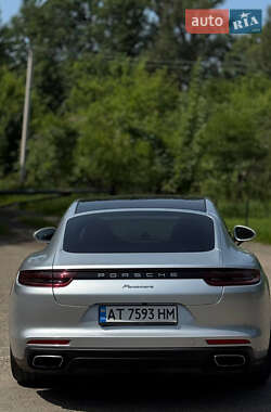 Фастбэк Porsche Panamera 2017 в 