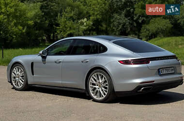 Фастбэк Porsche Panamera 2017 в 