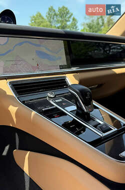 Фастбэк Porsche Panamera 2017 в 