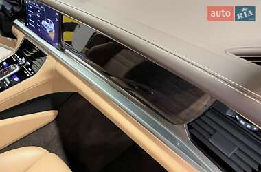 Фастбэк Porsche Panamera 2023 в 