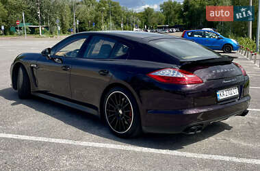 Фастбэк Porsche Panamera 2012 в 