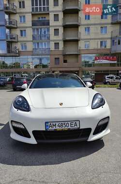 Фастбек Porsche Panamera 2011 в 