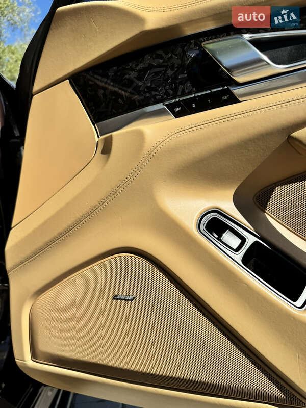 Фастбек Porsche Panamera 2010 в Хмельницькому