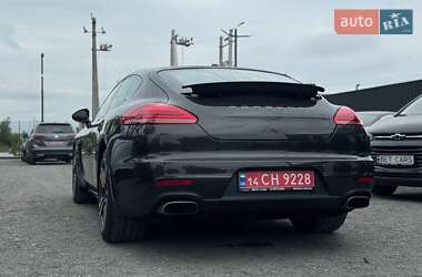 Фастбэк Porsche Panamera 2016 в 