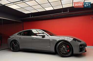 Фастбэк Porsche Panamera 2025 в 