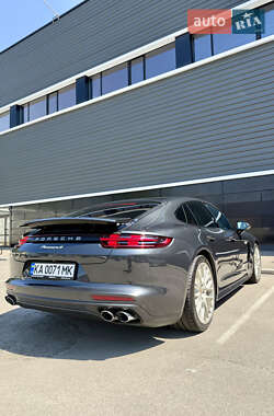 Фастбэк Porsche Panamera 2020 в 