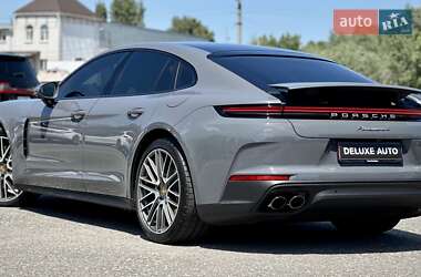 Фастбэк Porsche Panamera 2024 в 