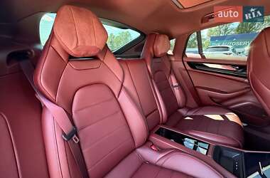Фастбэк Porsche Panamera 2024 в 