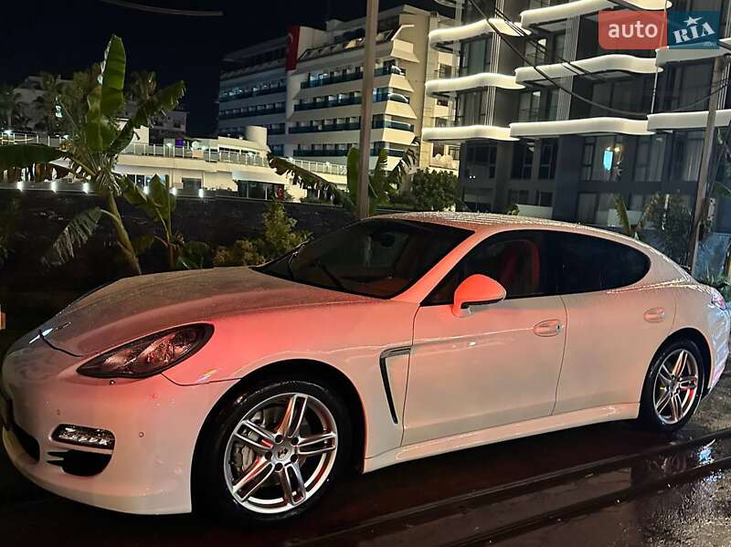Porsche Panamera 2010