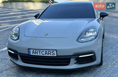 Фастбэк Porsche Panamera 2017 в 