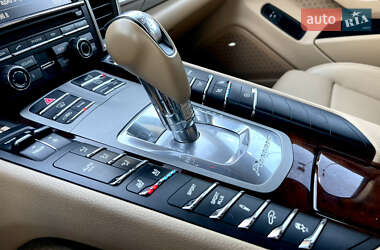 Фастбэк Porsche Panamera 2013 в 