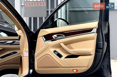 Фастбэк Porsche Panamera 2013 в 
