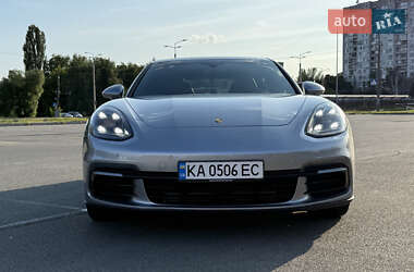 Фастбэк Porsche Panamera 2020 в 