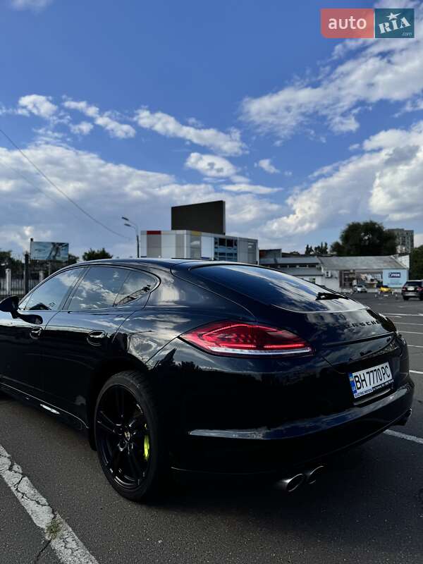 Фастбэк Porsche Panamera 2012 в Одессе фото 13 Фастбэк Porsche Panamera 2012 в Одессе