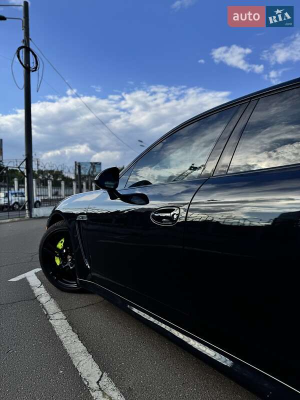 Фастбэк Porsche Panamera 2012 в Одессе фото 24 Фастбэк Porsche Panamera 2012 в Одессе