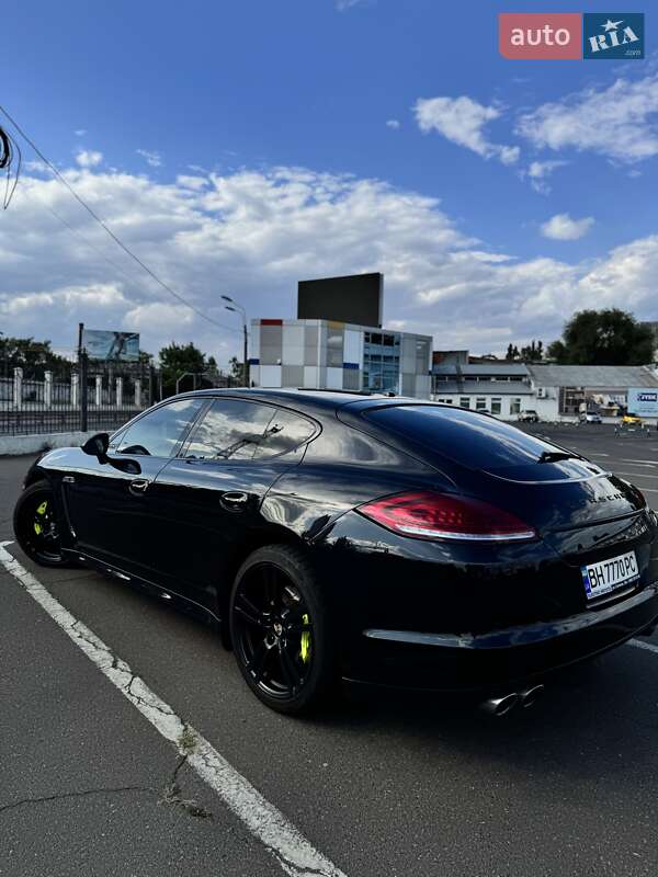 Фастбэк Porsche Panamera 2012 в Одессе фото 26 Фастбэк Porsche Panamera 2012 в Одессе