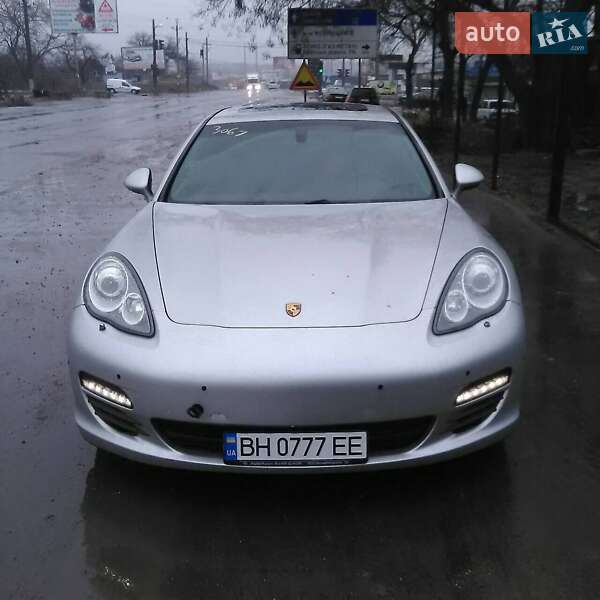 Фастбэк Porsche Panamera 2012 в Одессе фото 48 Фастбэк Porsche Panamera 2012 в Одессе