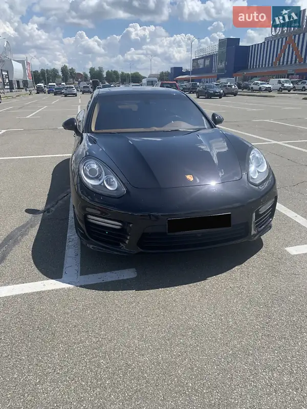 Porsche Panamera