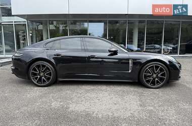 Фастбэк Porsche Panamera 2022 в 