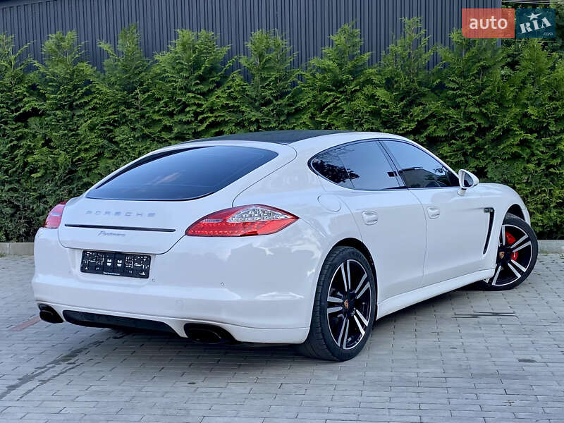 Фастбэк Porsche Panamera 2012 в Днепре
