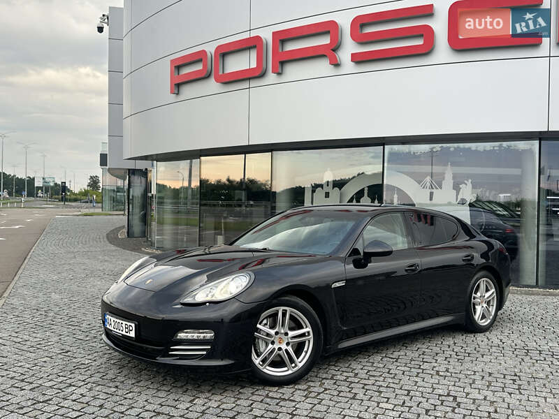 Porsche Panamera 2011