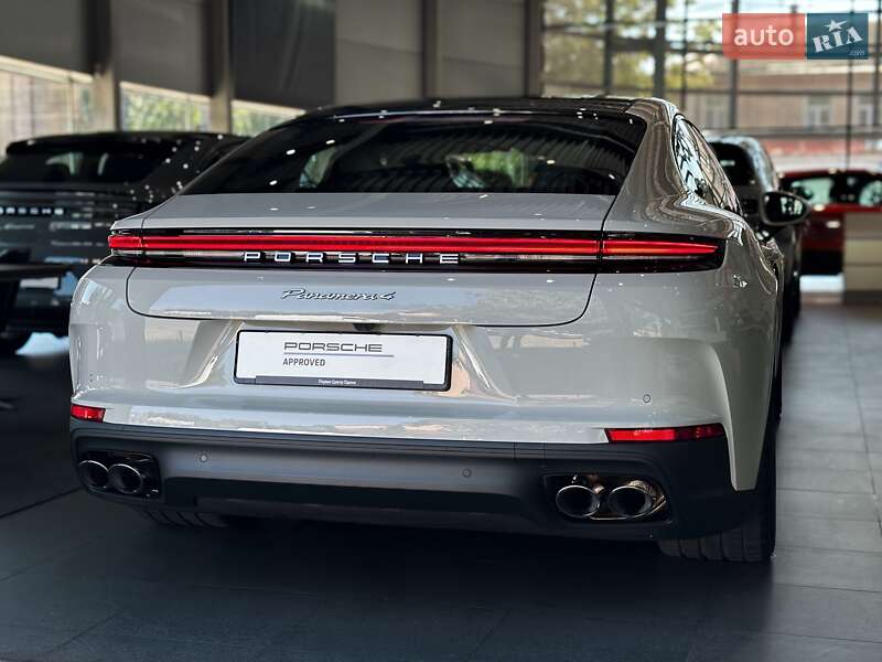 Фастбэк Porsche Panamera 2024 в Одессе