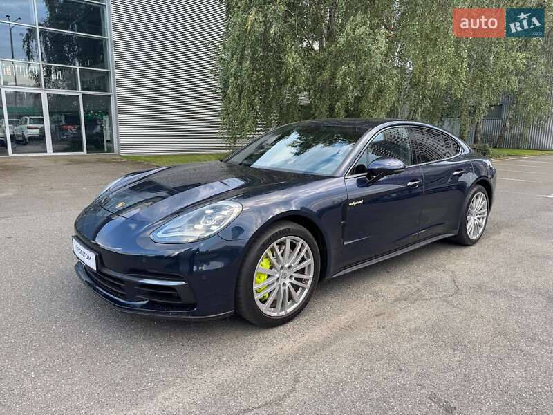 Porsche Panamera 2018