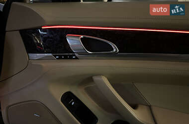 Фастбэк Porsche Panamera 2010 в 