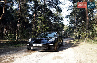 Фастбек Porsche Panamera 2014 в Києві