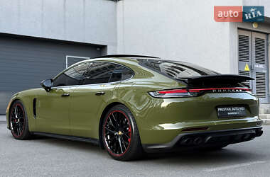 Фастбэк Porsche Panamera 2021 в 