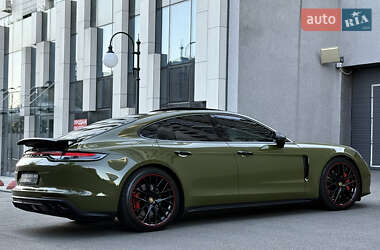 Фастбэк Porsche Panamera 2021 в 
