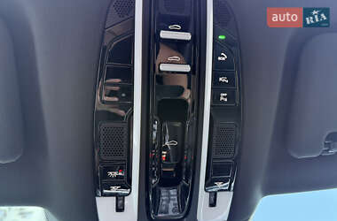 Фастбэк Porsche Panamera 2021 в 
