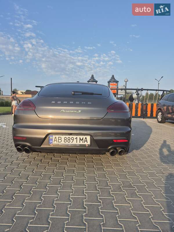 Фастбэк Porsche Panamera 2015 в Виннице фото 11 Фастбэк Porsche Panamera 2015 в Виннице