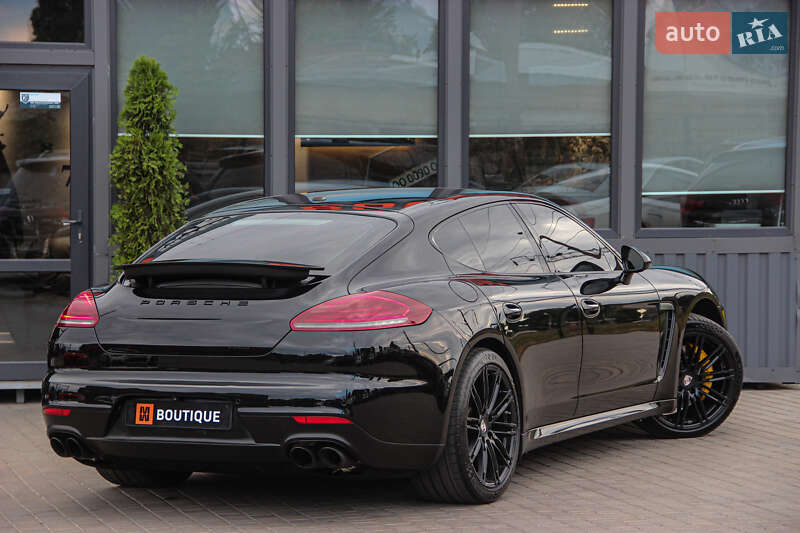 Фастбэк Porsche Panamera 2014 в Одессе