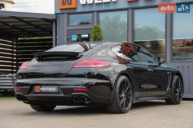 Фастбэк Porsche Panamera 2014 в Одессе