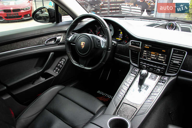 Фастбэк Porsche Panamera 2014 в Одессе