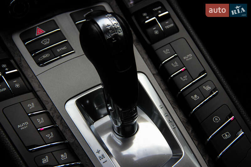 Фастбэк Porsche Panamera 2014 в Одессе