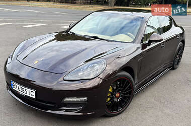 Фастбэк Porsche Panamera 2010 в 