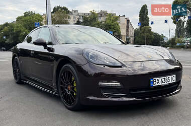 Фастбэк Porsche Panamera 2010 в 