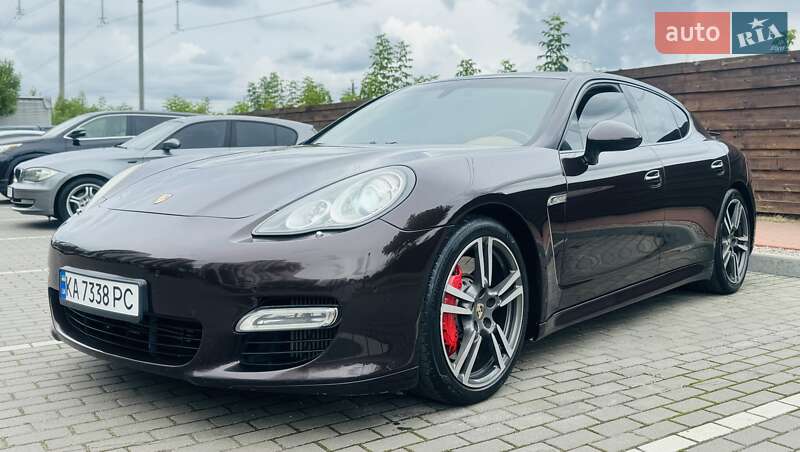 Фастбэк Porsche Panamera 2011 в Белогородке