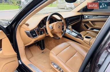 Фастбэк Porsche Panamera 2011 в 