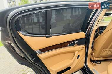 Фастбэк Porsche Panamera 2011 в 