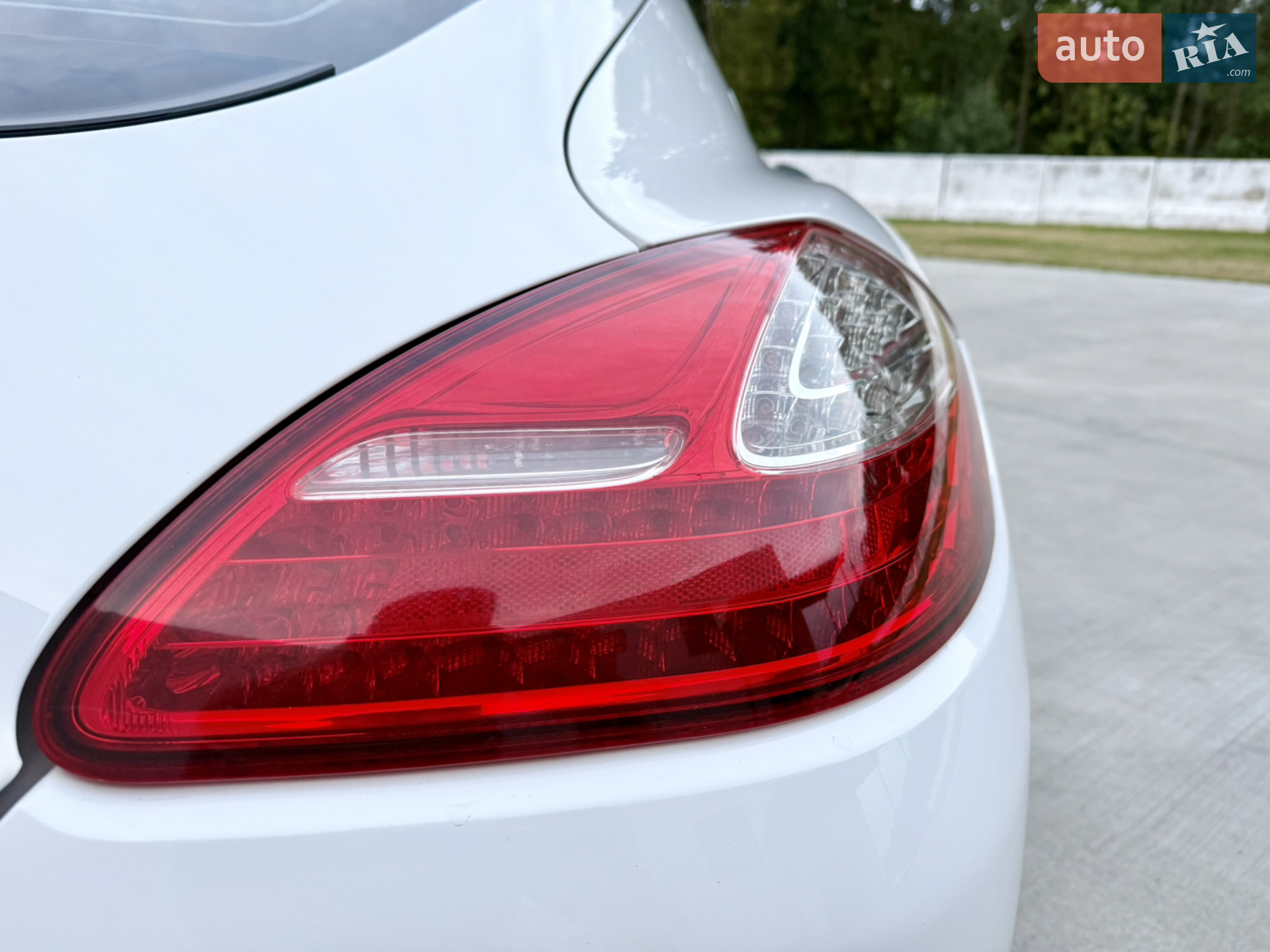 2011 Porsche Panamera - мініатюра 27