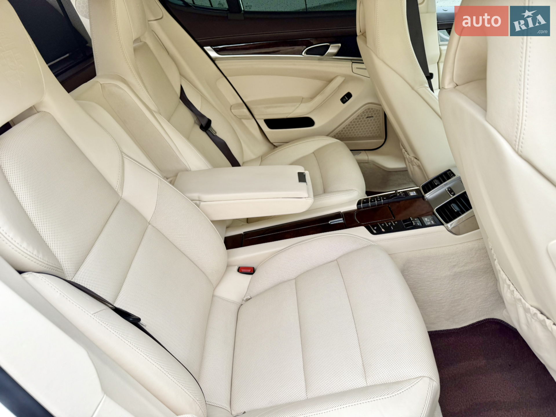 2011 Porsche Panamera - мініатюра 79