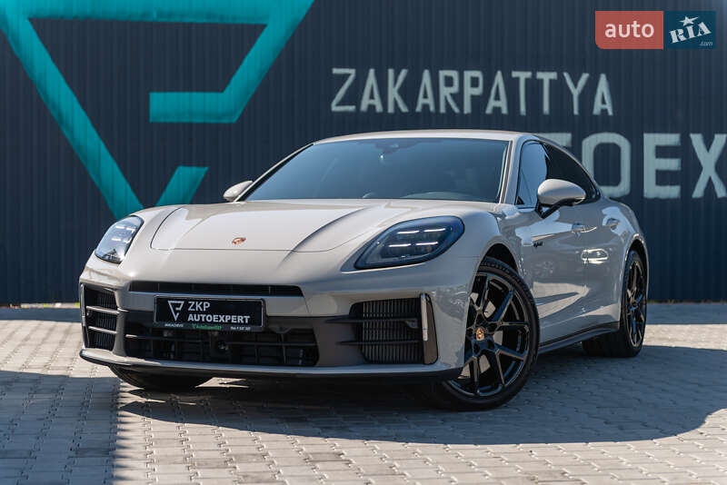 Porsche Panamera 2024