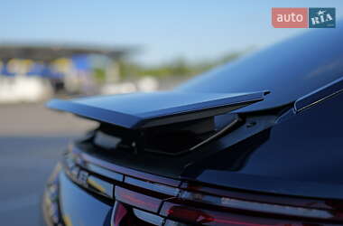 Фастбэк Porsche Panamera 2019 в 