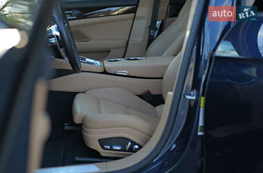 Фастбэк Porsche Panamera 2019 в 