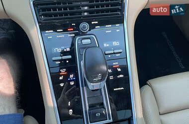 Фастбэк Porsche Panamera 2017 в 