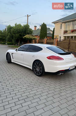 Фастбэк Porsche Panamera 2015 в 